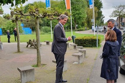 Посланик Константин Димитров и Вaутер Колф, кмет на нидерландския град Дордрехт участваха в тържествена церемония по повод 20-та годишнина от установяването на партньорството между Варна и Дордрехт 